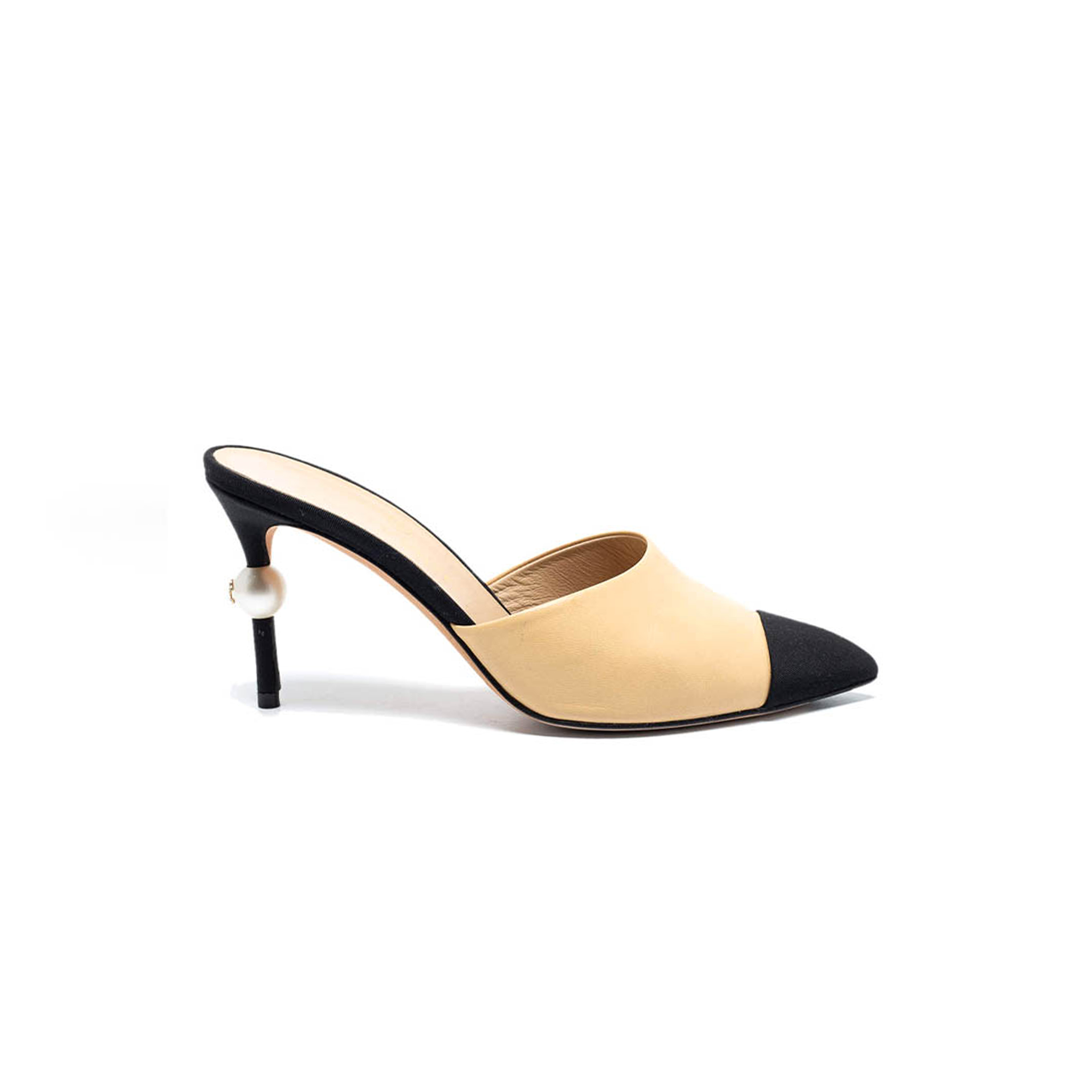 CHANEL BEIGE BLACK LEATHER AND CANVAS CC PEARL EMBELLISHED HEEL MULES